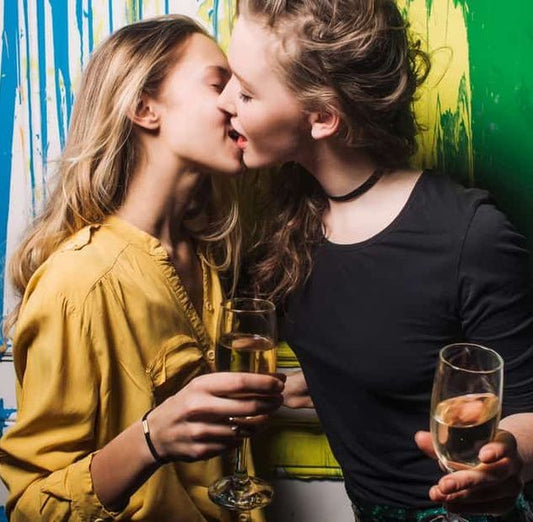 Ultimate List of the 10 Best Lesbian / LGBTQ+ Dating Apps